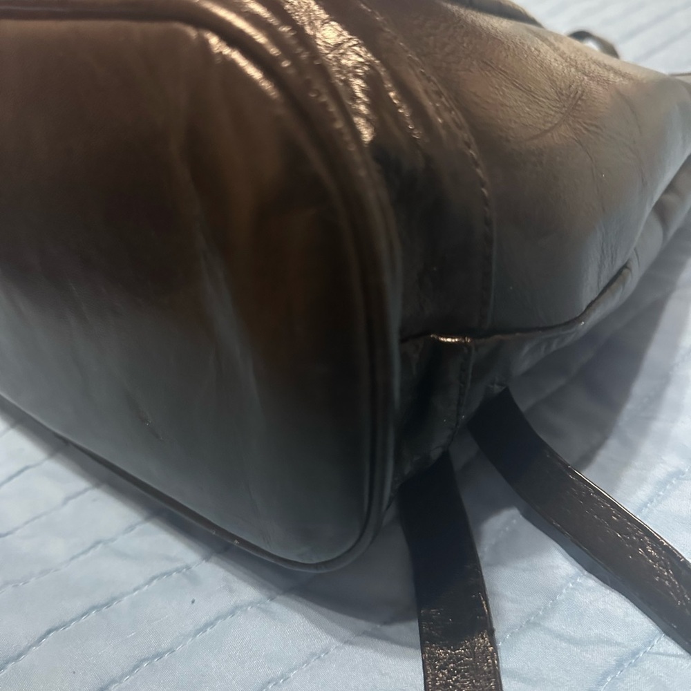 Elegant Black Leather Women's Bag - Picture 10 of 16